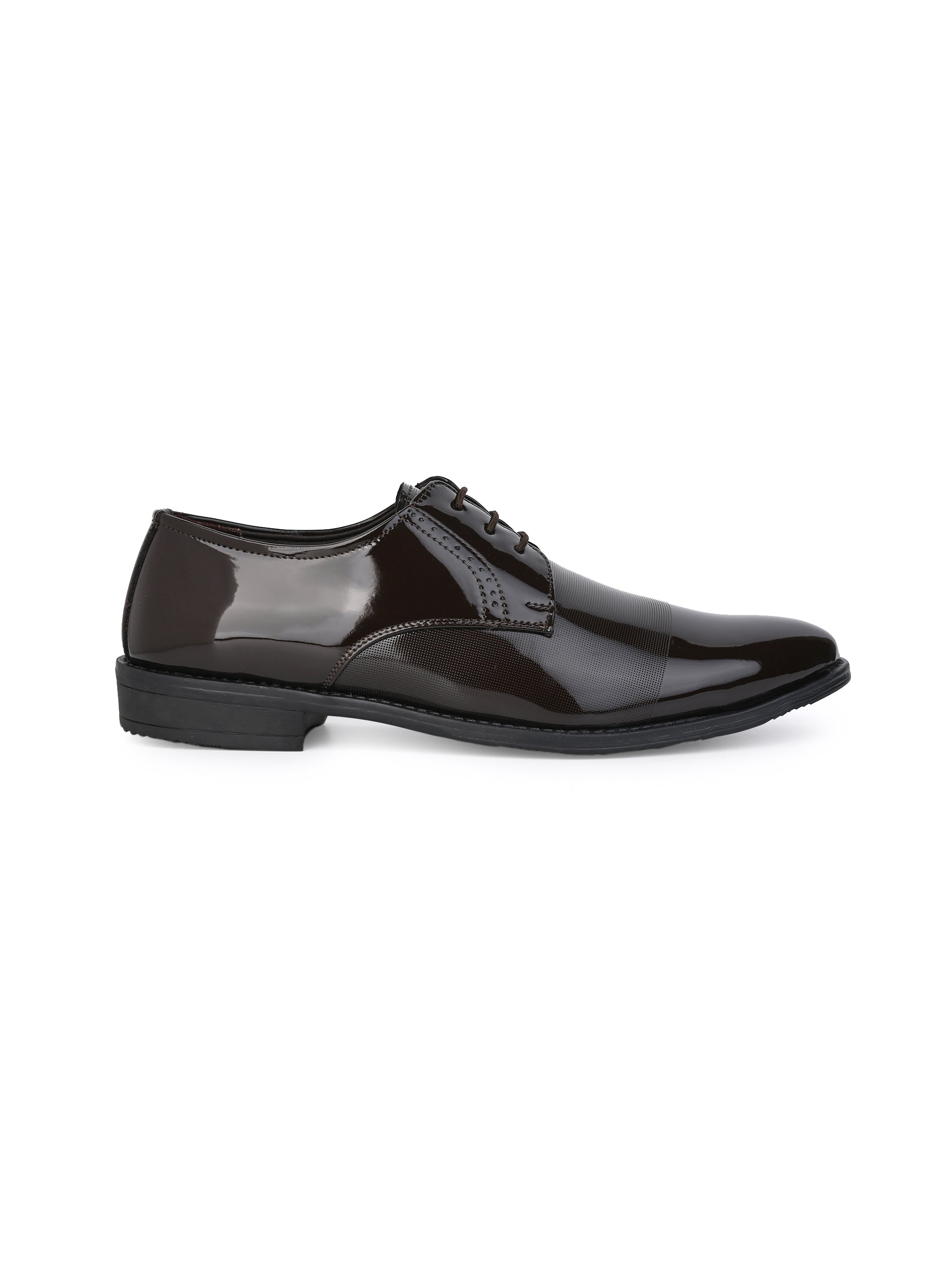 Hydes and Hues Men Tound-Toe Derbys Brown