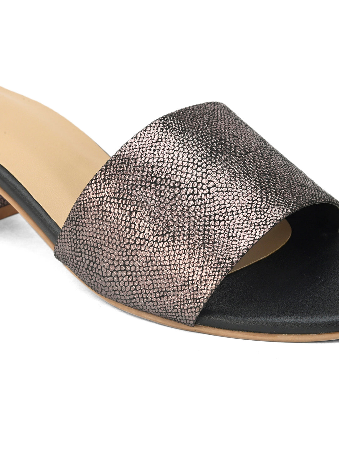 Hydes N Hues Black Short Heels with Gun Metal