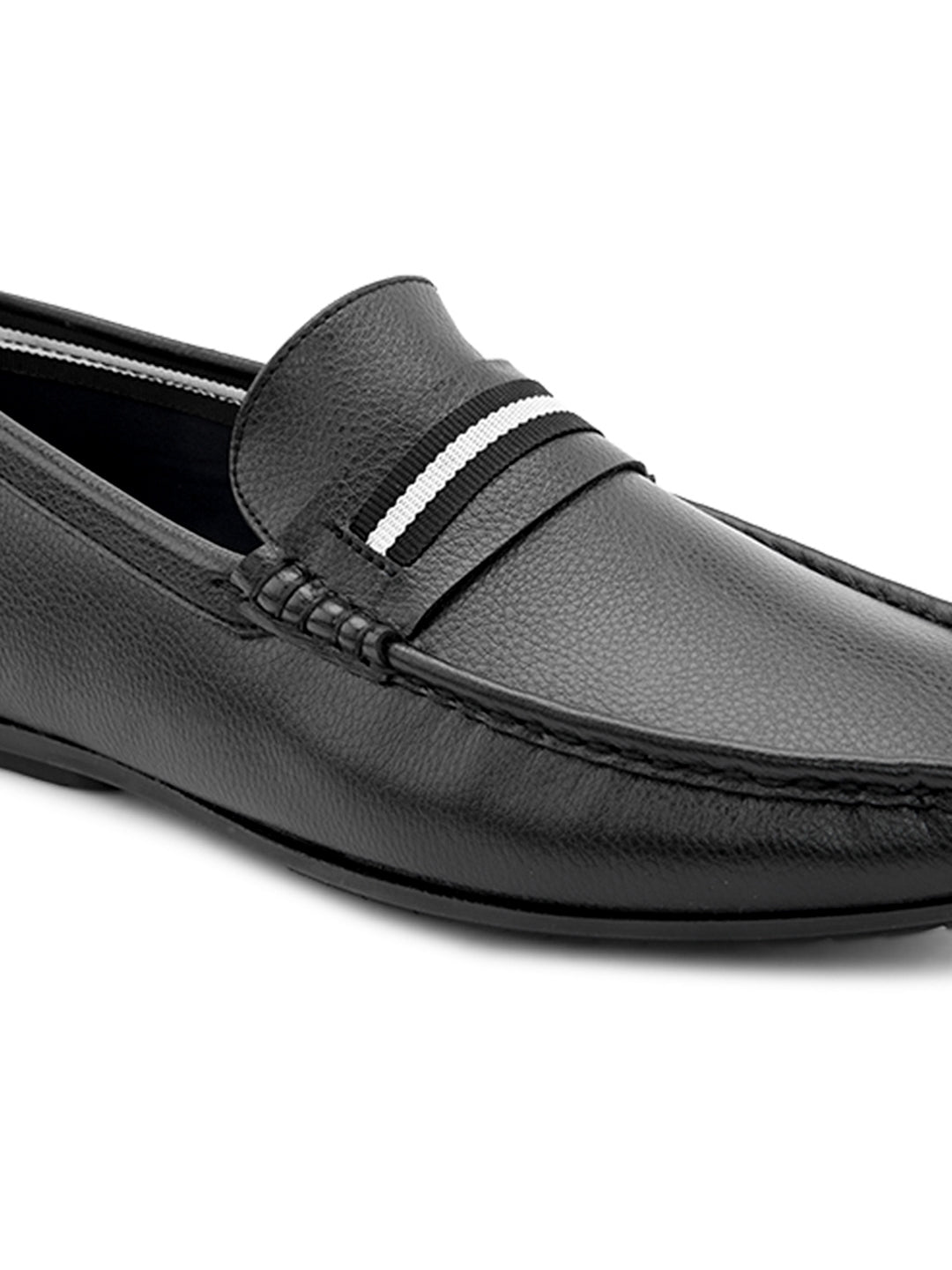 Hydes N Hues Men Black Loafers