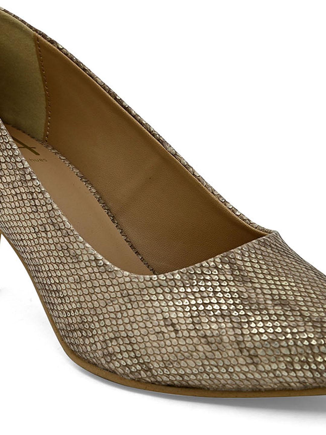 Hydes N Hues Gold-Toned Pumps