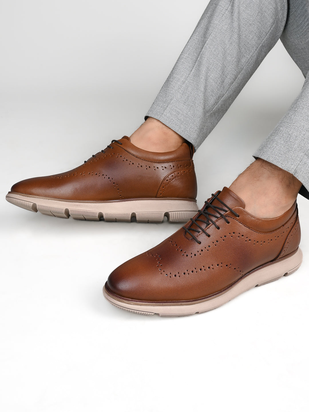 Hydes N Hues Tan Leather Casual Sneaker for Men