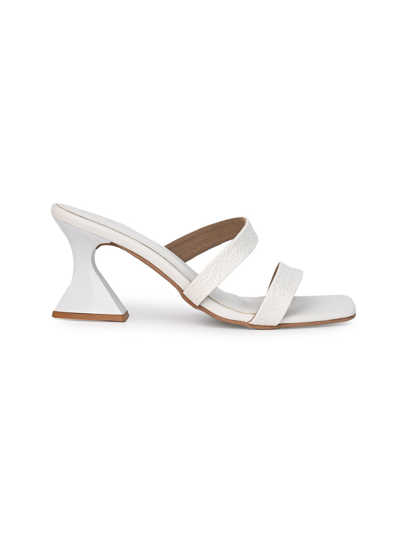 Hydes N Hues Women White Kitten Heels