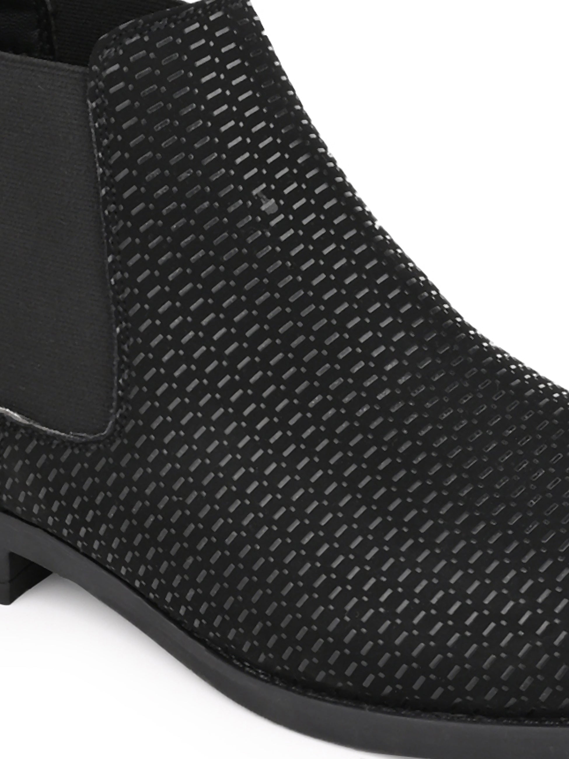 Hydes N Hues Men Black Textured Boots