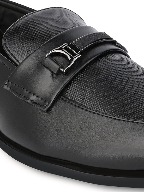 Hydes and Hues round toe slip-ons black