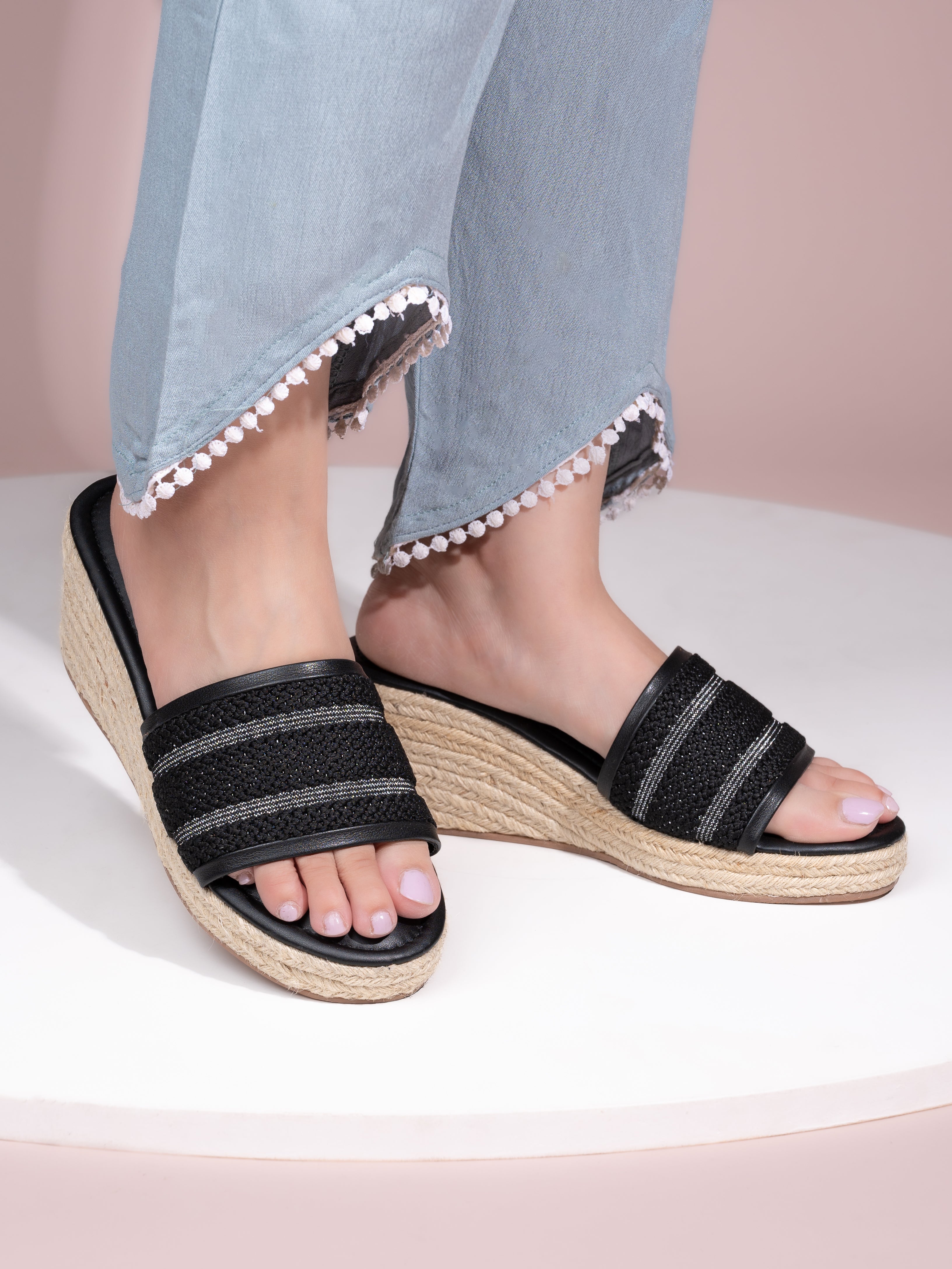 Hydes N Hues Comfortable wedge with jute covering on the sides with TPR Sheet Sole
