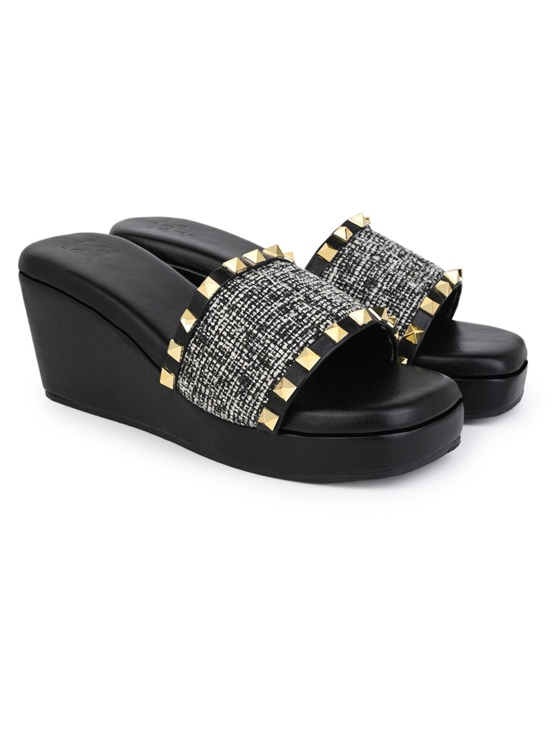 Hydes N Hues Blak Wedge Heel Sandal For Women