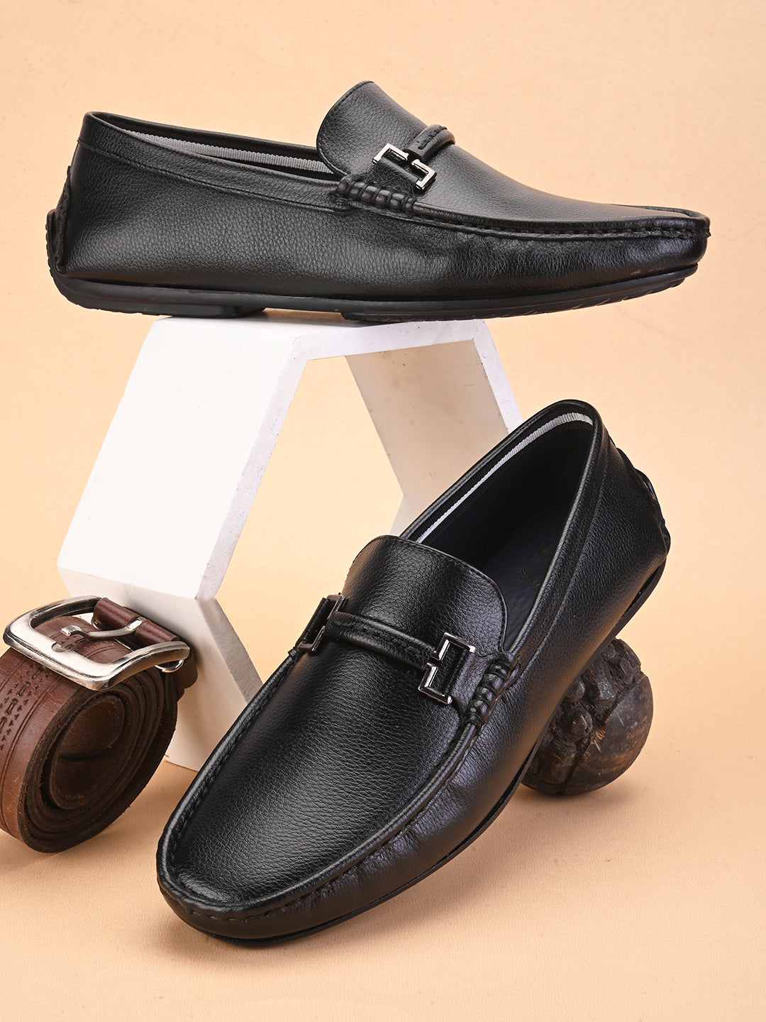 Hydes N Hues Black Casual Loafers For Men