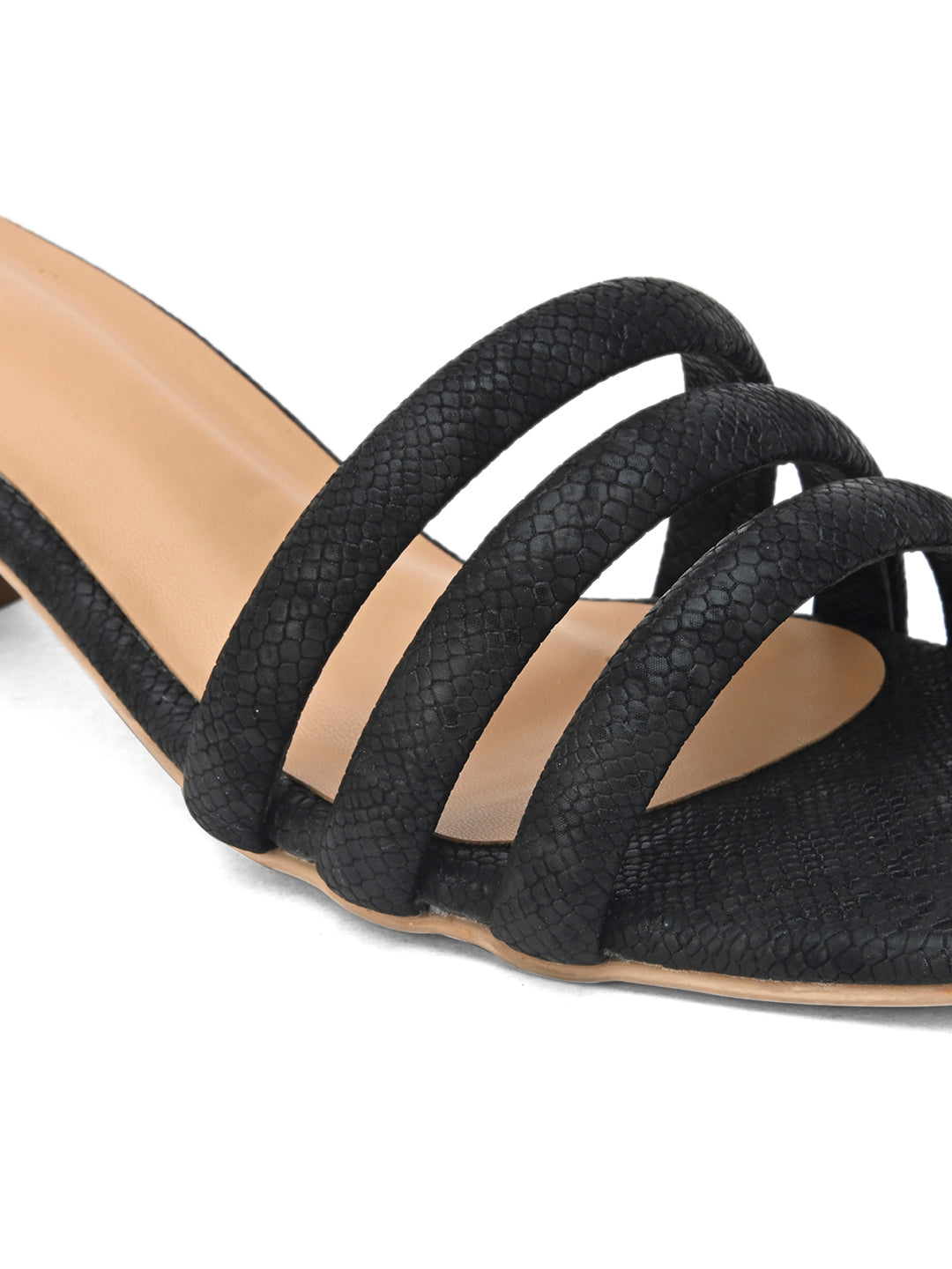 Hydes N Hues Black Self Printed Short Heels