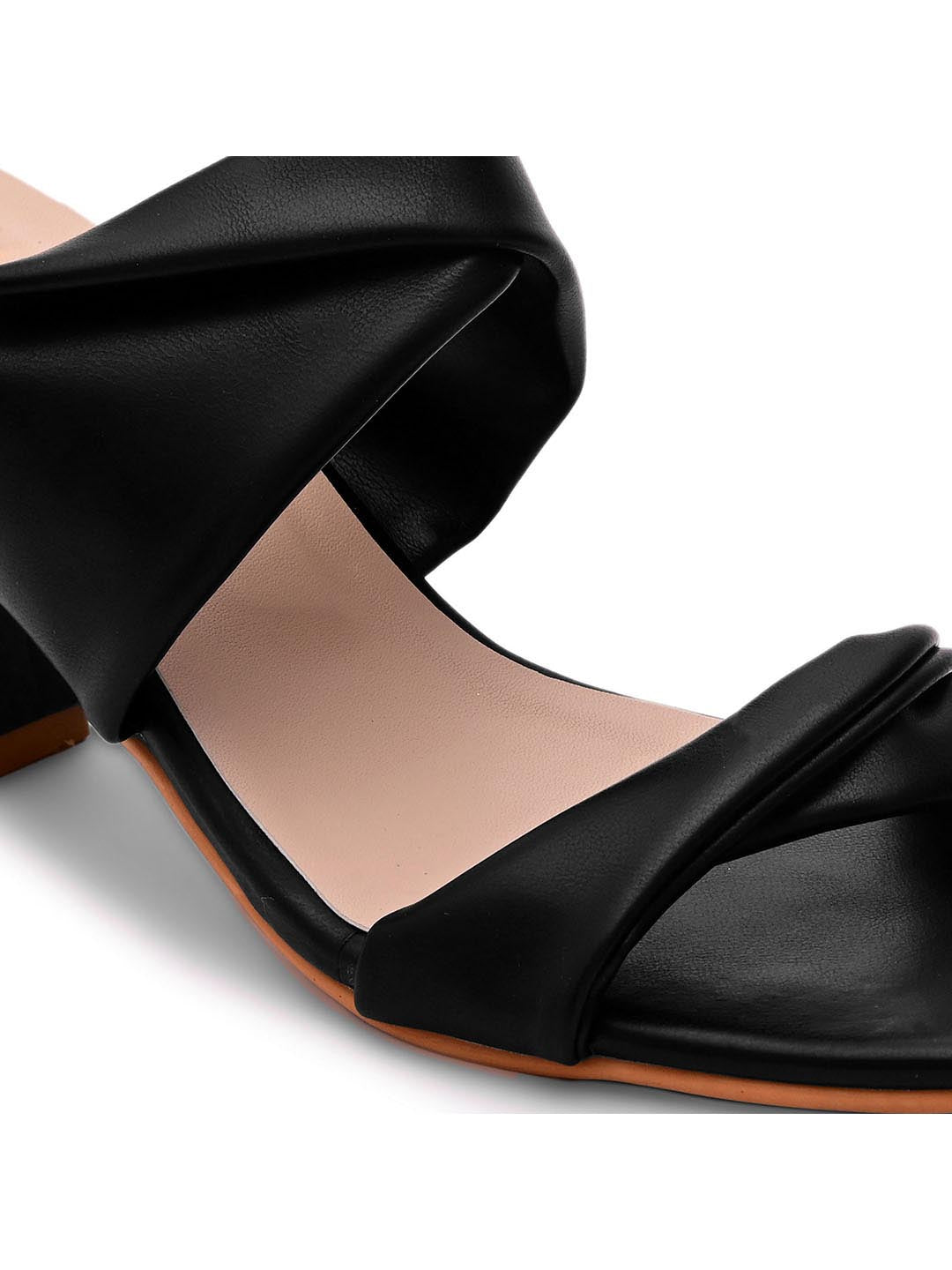 Hydes N Hues Women Black Heels